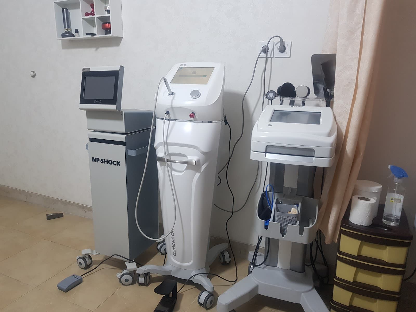 کلینیک فيزيوتراپي آسام 3
