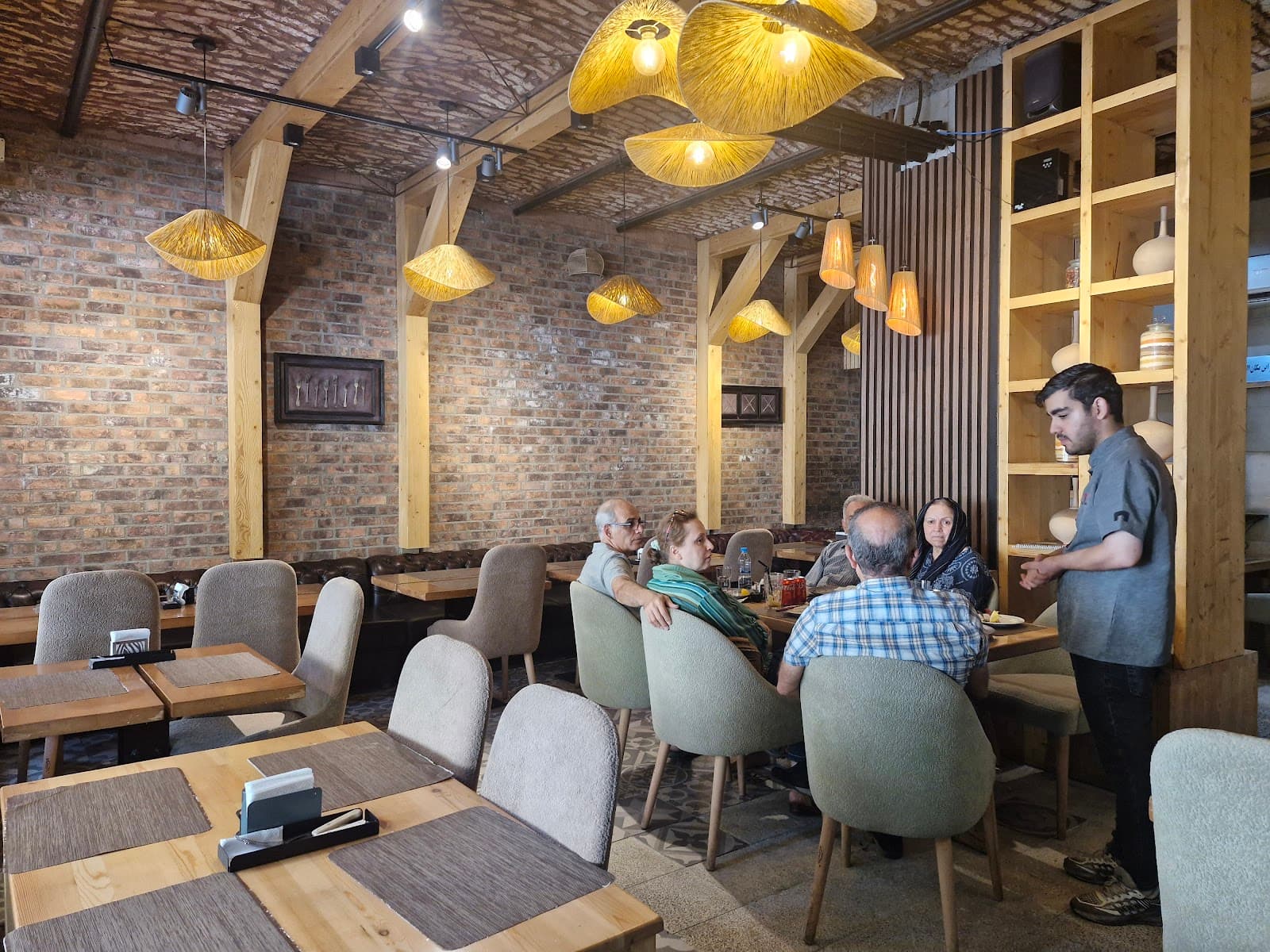 Della Steakhouse Restaurant 5